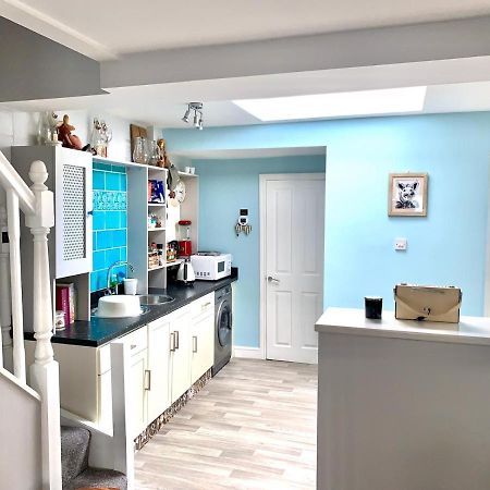 Stay In The Heart Of York At The Hampden - Free Parking - York Holiday Home Extérieur photo