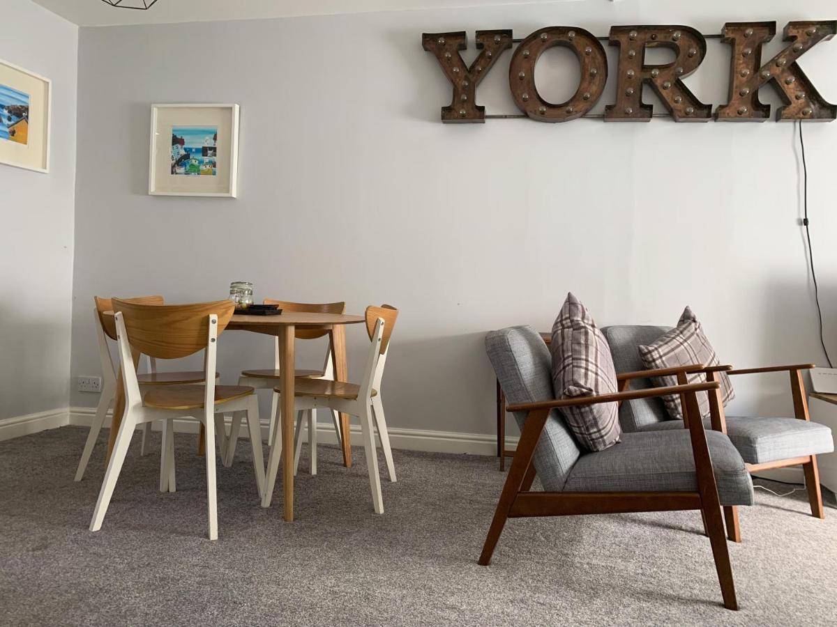 Stay In The Heart Of York At The Hampden - Free Parking - York Holiday Home Extérieur photo