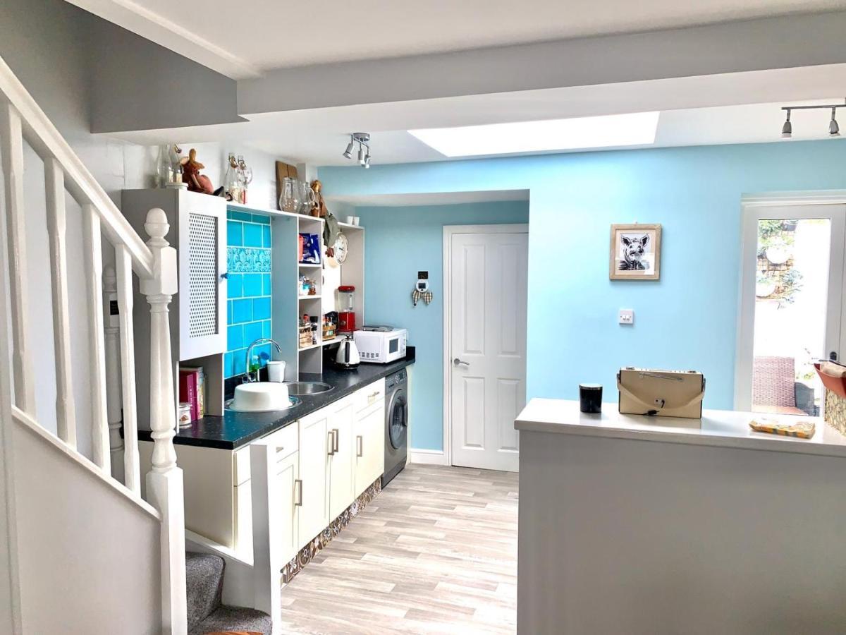 Stay In The Heart Of York At The Hampden - Free Parking - York Holiday Home Extérieur photo