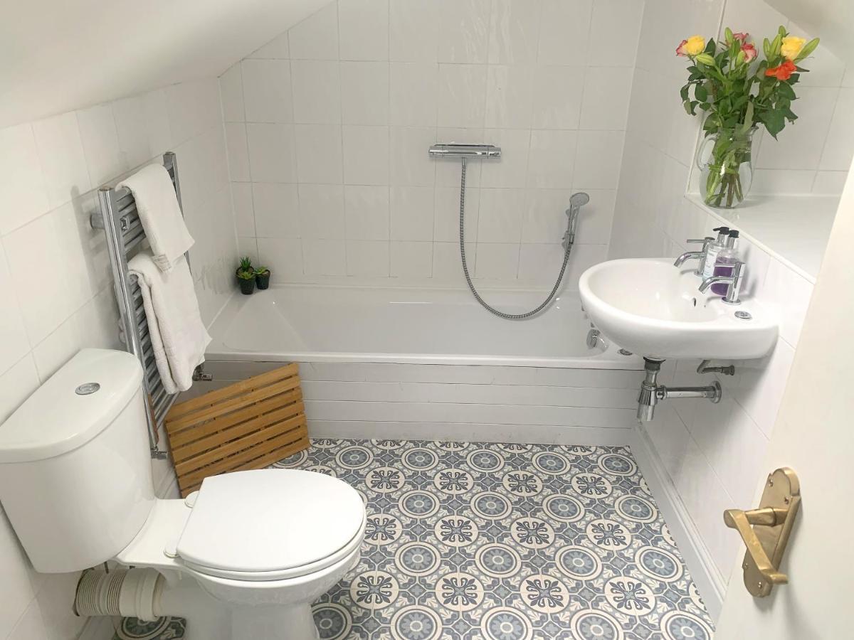 Stay In The Heart Of York At The Hampden - Free Parking - York Holiday Home Extérieur photo