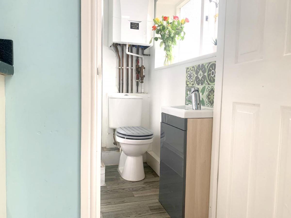 Stay In The Heart Of York At The Hampden - Free Parking - York Holiday Home Extérieur photo