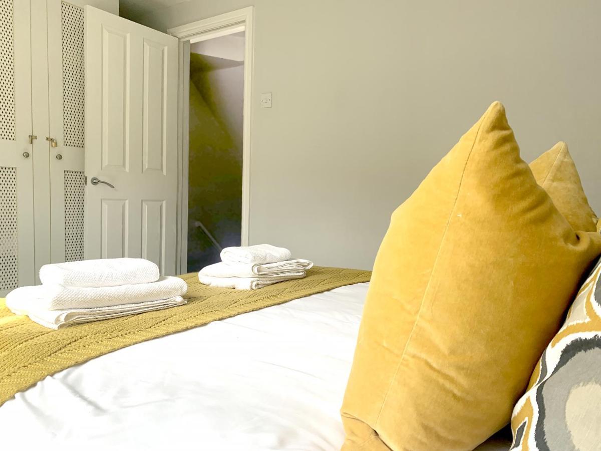 Stay In The Heart Of York At The Hampden - Free Parking - York Holiday Home Extérieur photo