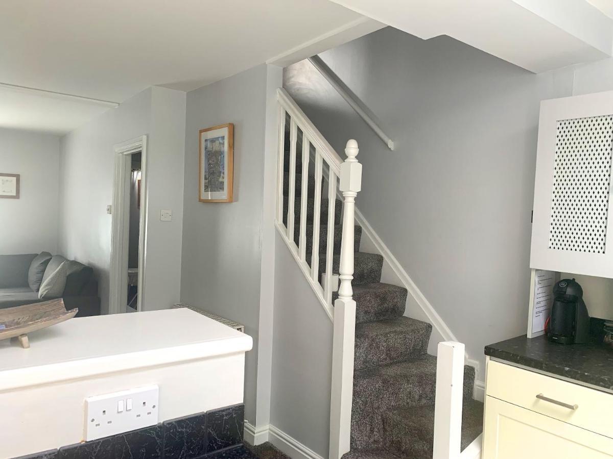 Stay In The Heart Of York At The Hampden - Free Parking - York Holiday Home Extérieur photo