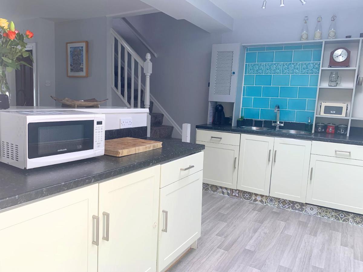 Stay In The Heart Of York At The Hampden - Free Parking - York Holiday Home Extérieur photo