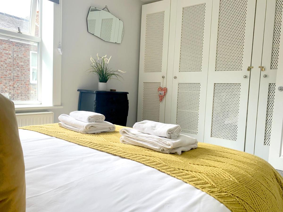 Stay In The Heart Of York At The Hampden - Free Parking - York Holiday Home Extérieur photo