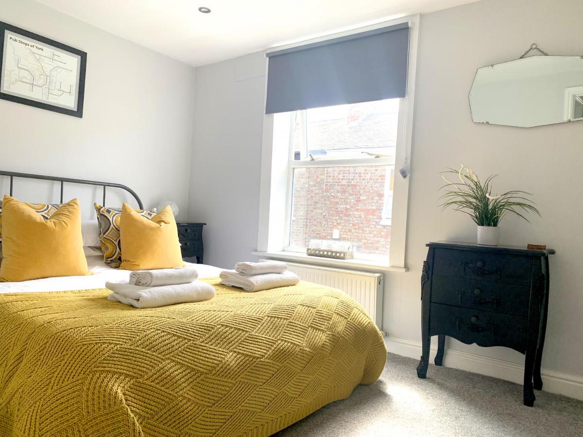 Stay In The Heart Of York At The Hampden - Free Parking - York Holiday Home Extérieur photo